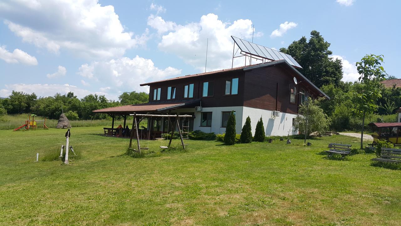 Complex Pristan In The Mountain Hotel Shilkovtsi Ngoại thất bức ảnh